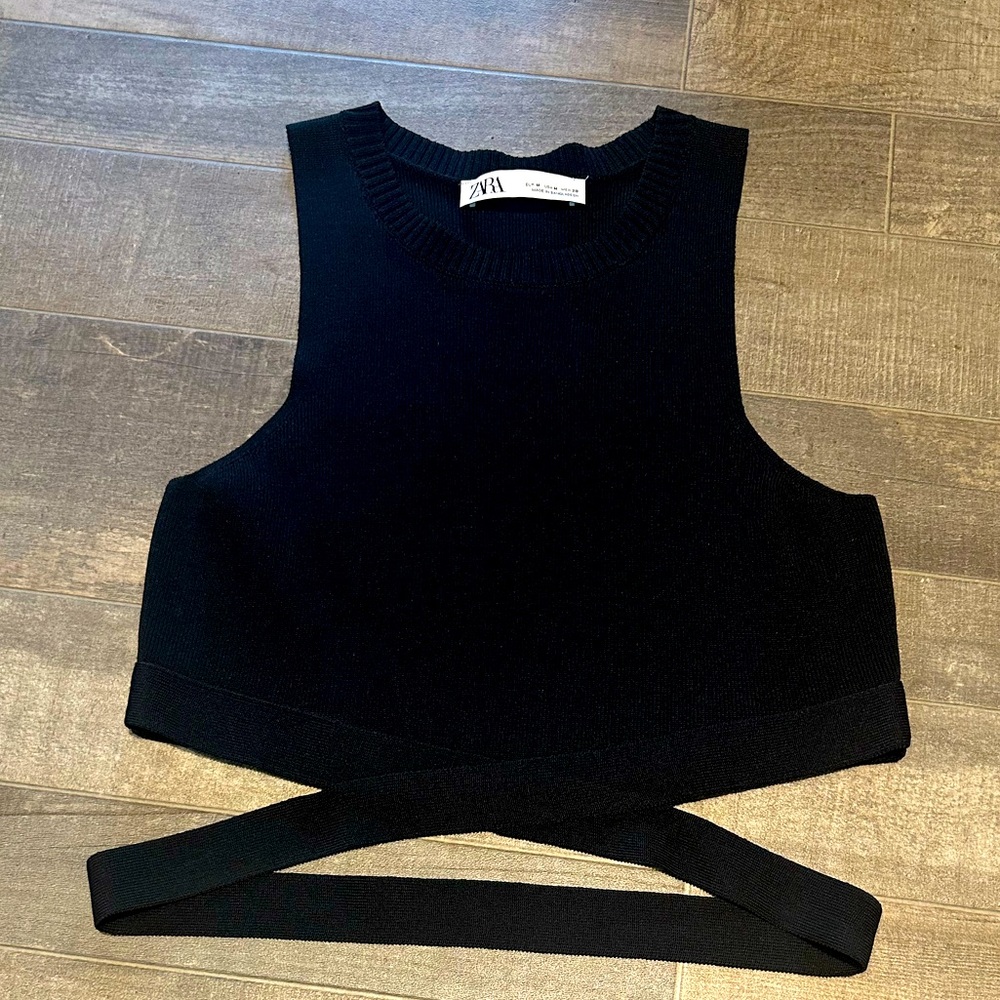 Zara Cropped cut out top.